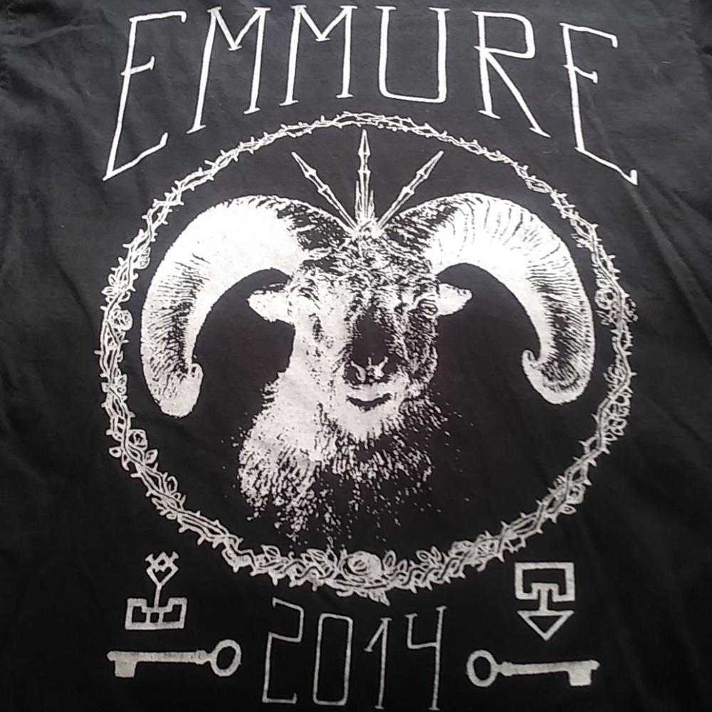 EMMURE 2014 TOUR TSHIRT SIZE LARGE